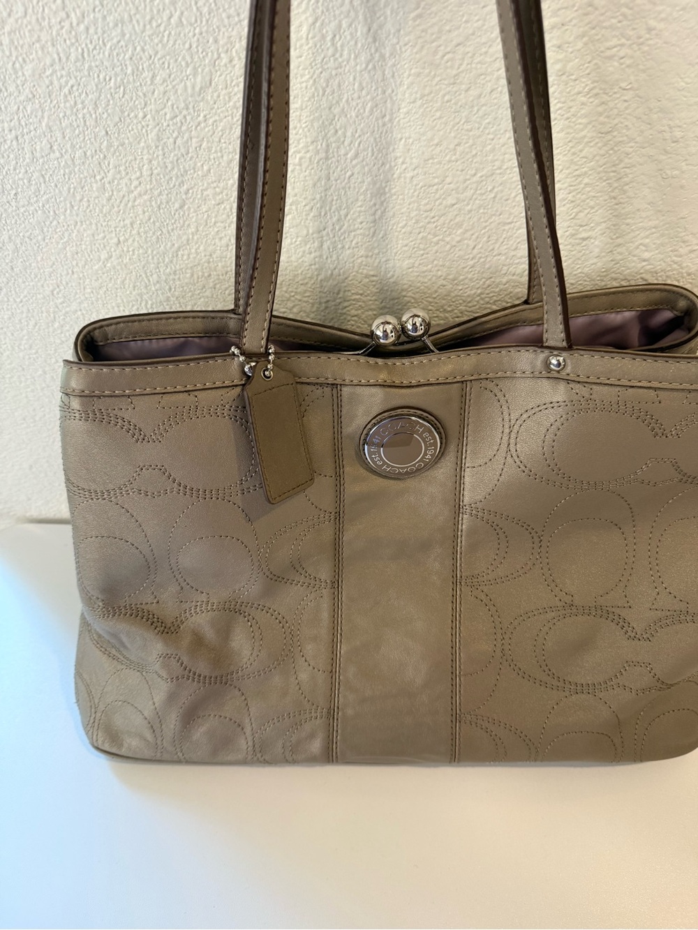 Coach Madison Signature Satchel with Kiss-Lock Closure